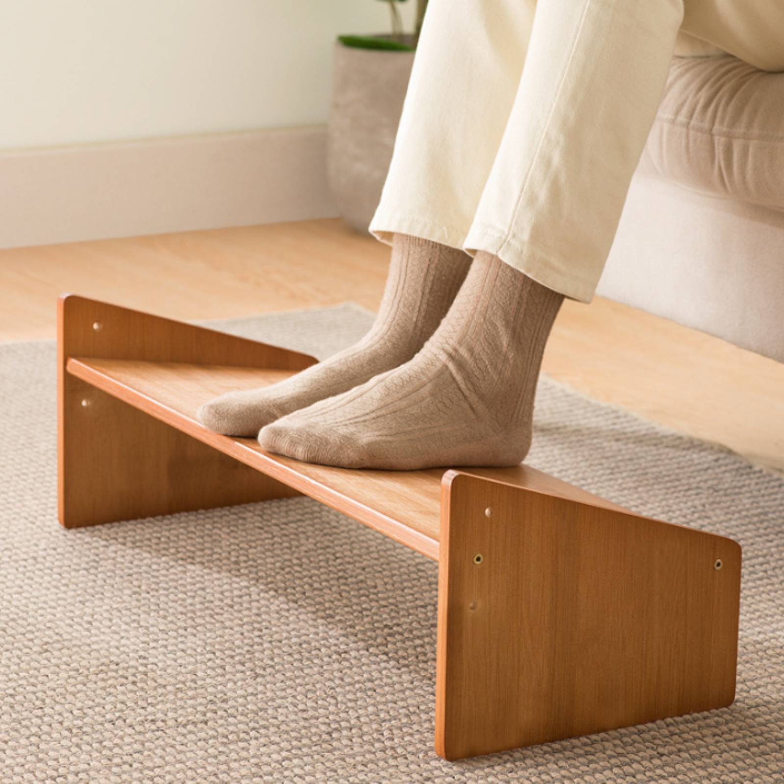 Office Furniture And Desks - Подставка для ног под стол с