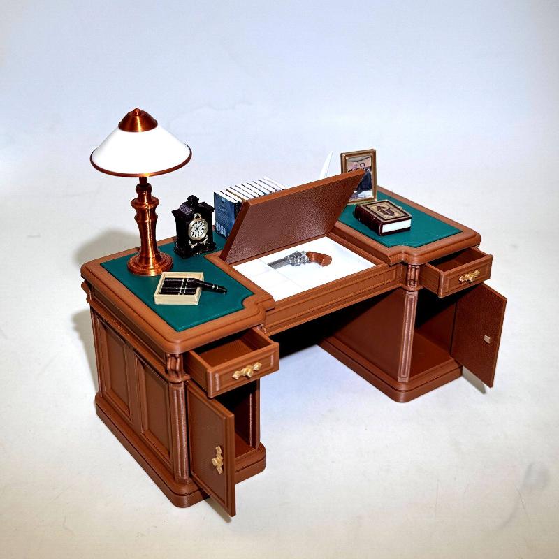 Office Furniture And Desks - Миниатюрный винтажный офисный стул и стол
